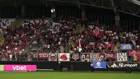 Dinamo, reacție oficială după ce propriii suporteri s-au bătut la Arad