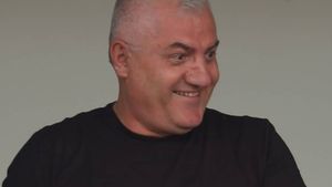 Dragomir: "Decizia e simplă, regulamentul e clar"