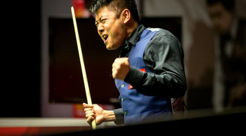 SNOOKER | Liang Wenbo, agonie și extaz în calificările pentru Campionatul Mondial: a reușit break-ul maxim, apoi a ratat bila neagră la 140. Ar fi fost primul jucător din istorie care reușește două break-uri de '147' într-un meci