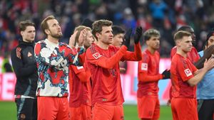 Interdicție bizară primită de la UEFA! De ce nu mai are voie Bayern Munchen să joace în echipamentul roșu