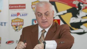 "Dacă se îmbolnăvesc minim 3 jucători de gripă porcină, **întrerup campionatul!"