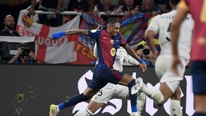 Nebunie totală în Barcelona - Real Madrid! Florentino Perez a reuşit ce şi-a propus: catalanii nu au primit un penalty clar în minutul 90+5, după un fault grosolan al lui Rudiger, iar în minutul 96 VAR anulează un penalty la simularea lui Raphinha