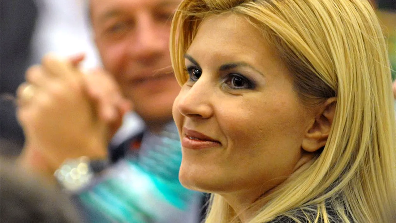 FOTO | Ce fotografie a putut publica pe Facebook Elena Udrea. Mesajul transmis din spatele gratiilor