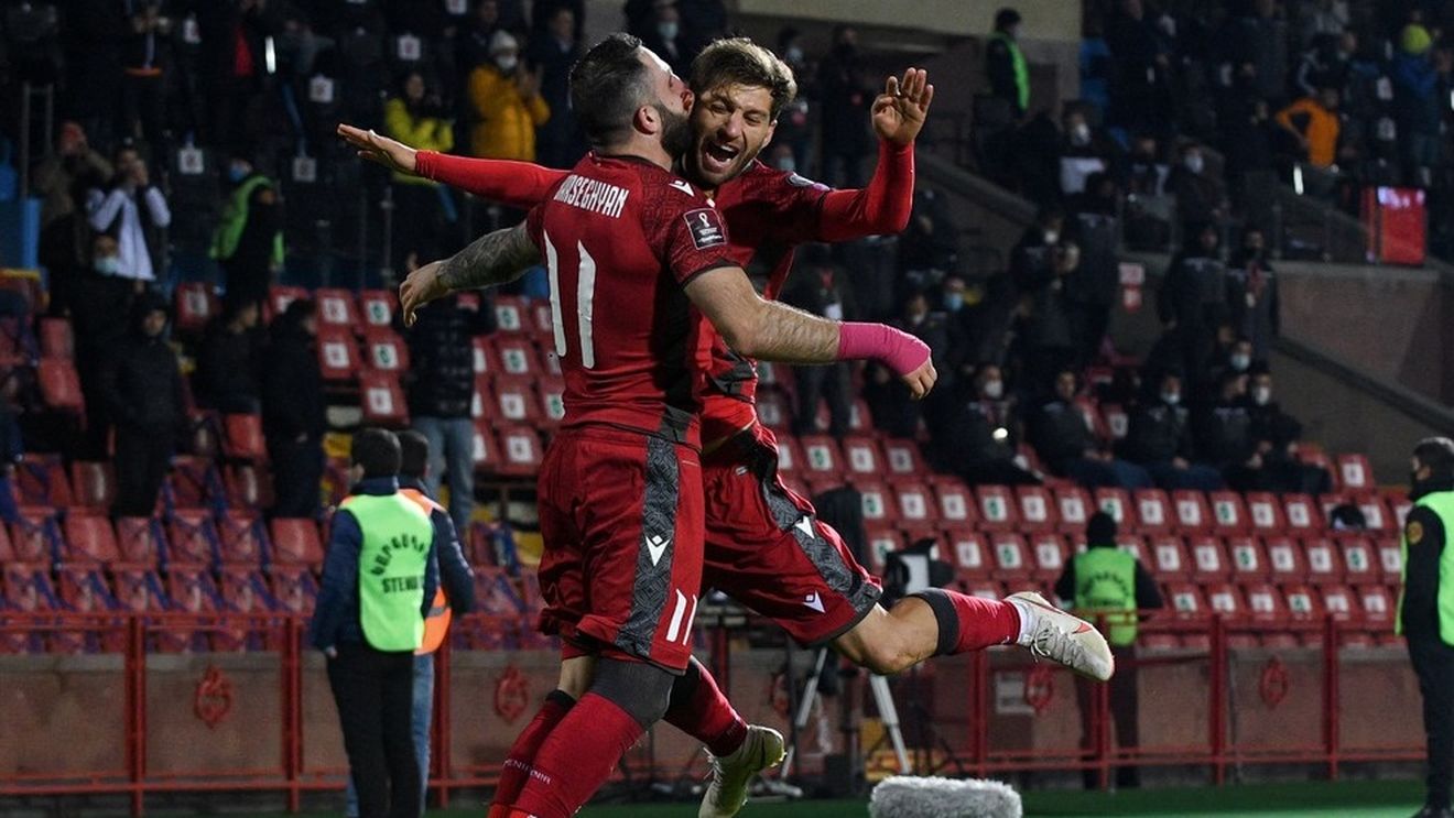 Ne așteaptă un meci infernal în Armenia! Naționala lui Joaquin Caparros a trecut și de Islanda și este egala Germaniei, în fruntea grupei