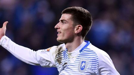 Mihăilă, planuri pentru Olimpiadă: „Şi pentru Neymar a fost cel mai scump trofeu!”. Ce spune atacantul Craiovei despre meciul care l-a adus în atenţia tuturor: „Nu-mi venea să cred ce se întâmplă cu mine!”  
