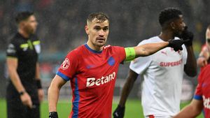 Darius Olaru a pus tunurile pe arbitrul derby-ului FCSB - Dinamo: „E cam sensibil. Poate a văzut că luăm 10.000 de euro amendă și d-aia ne dă galbene”