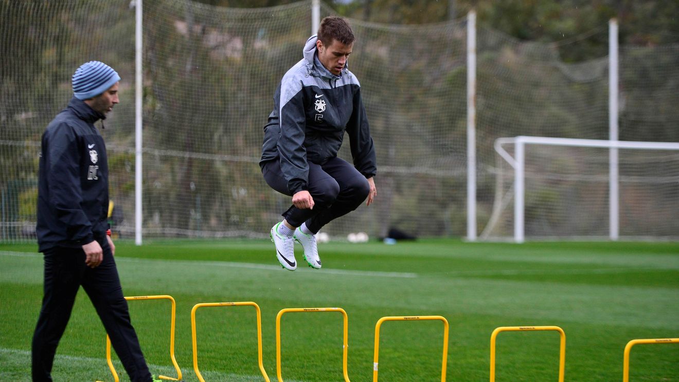 FOTO: Pintilii este recuperat aproape în totalitate. Mijlocașul a trecut la exercițiile susținute pe teren, dar s-a antrenat singur