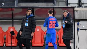 Elias Charalambous, dezvăluiri între patru ochi despre jucătorii pe care i-a descoperit la FCSB: „Ne-am întâlnit în ziua meciului!” Decizia luată de familia cipriotului | EXCLUSIV