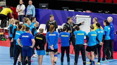 Urmează lecția de spaniolă! Ce le-a transmis Ambros Martin jucătoarelor după înfrângerea cu Olanda și care sunt impresiile înaintea partidei cu Spania. „Vom fi pregătiți sută la sută"