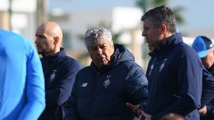 Pleacă Mircea Lucescu de la Dinamo Kiev? Patronul miliardar Igor Surkis a făcut anunțul așteptat de fanii ucraineni legat de înlocuirea românului cu Andrei Shevchenko: „El știe asta”