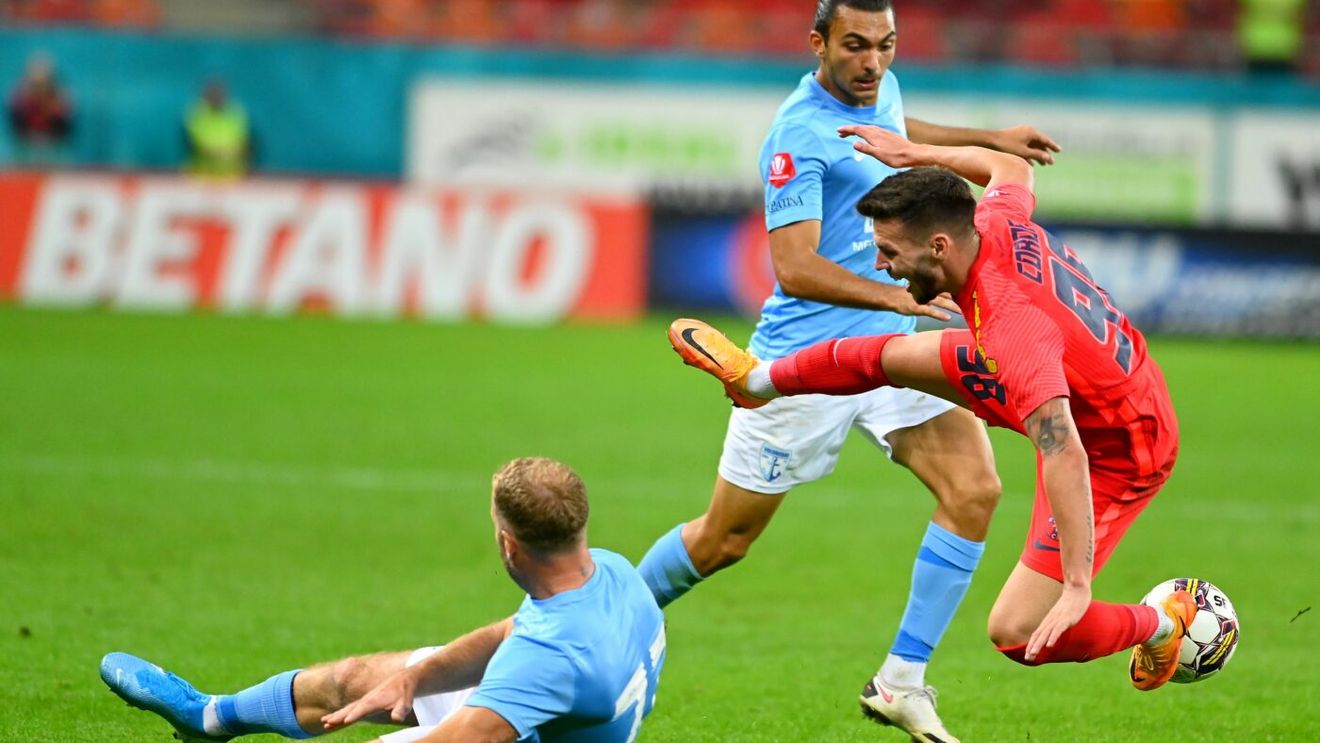 Superliga stă pe un butoi cu pulbere! A jucat în play-off și acum are probleme financiare | EXCLUSIV