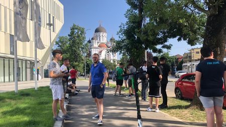 Franța și-a întârziat antrenamentul de pe „Arcul de Triumf”! Motivul este incredibil + fanii români și-au făcut apariția și au tras cu ochiul | FOTO & VIDEO