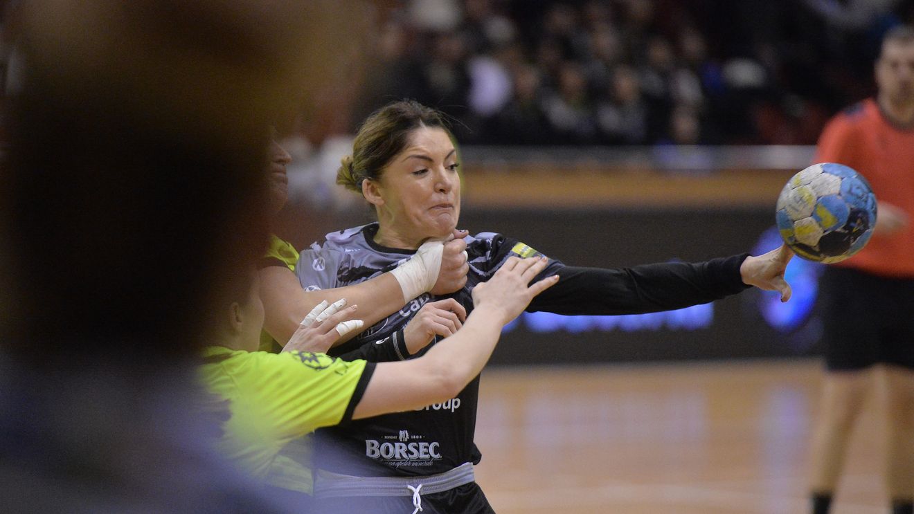 Cronica celei mai dure înfrângeri suferite de CSM București în Liga Campionilor, în istoria de patru ani, chiar pe terenul marii rivale, Gyor. Apărare nix, spirit de echipă nix, ambiție nix, suflet nix! 