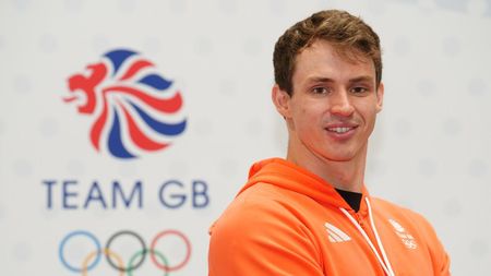 „Ar trebui să câştig 13 titluri mondiale pentru a face aceiaşi bani”. Înotătorul a dezvăluit de ce a acceptat să participe la Jocurile Olimpice ale Dopaților