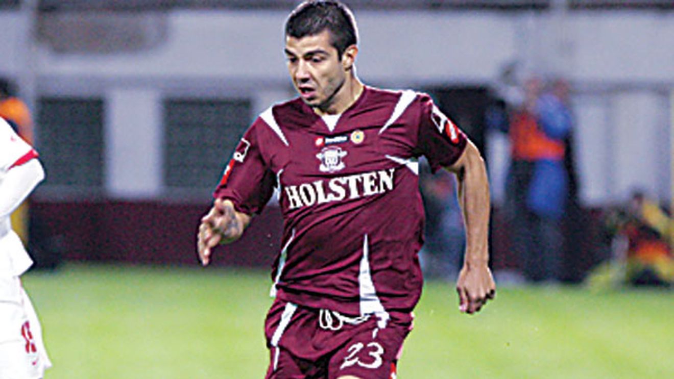 Contract mărit pentru Constantin