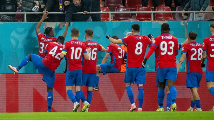 Olandezii n-au avut milă după FCSB - Feyenoord 4-3: „S-a prăbușit! Se apropie o eliminare dureroasă!”