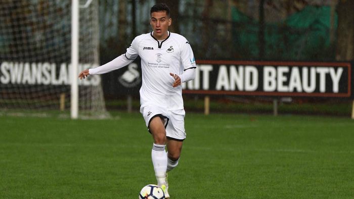INTERVIU | Un puști, la porțile Premier League. Cum a ajuns Marco Dulca, la doar 18 ani, în prima echipă a lui Swansea. De la "eram foarte leneș", la "îmi place să lupt cu cei mai puternici"