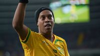 Moment istoric la Iași! Ronaldinho va juca în Copou, în luna noiembrie, alături de alte staruri ale fotbalului mondial