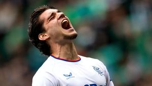 Ianis Hagi și-a pierdut răbdarea cu antrenorul Michael Beale după duelul Rangers - Morton din Cupa Ligii Scoției: „Îi respect deciziile, dar nu sunt de acord cu ele!”. Mijlocașul a fost trimis pe teren în ultimele 35 de minute