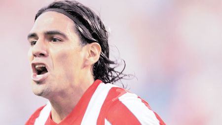Primera mai propune un STAR: Falcao** "E de nivelul lui Messi și CR7"