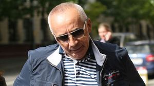 Valiza revine!** Stan: "Un jucător mi-a spus că nu a mai văzut în viața lui atâtea 'CĂ‚RĂ‚MIZI'"