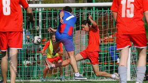 FOTO** Bloggerii steliști și dinamoviști au prefațat "Eternul derby"! VEZI cine s-a impus
