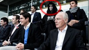 VIDEO - Secretul din spatele celor 11 bărbați în negru: "E ironic ce se întâmplă"