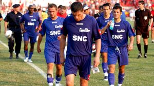 Fostul coleg al lui Rădoi şi Dică la FCSB a ajuns să joace în Liga 4 la 52 de ani. Transformarea fizică e greu de ignorat