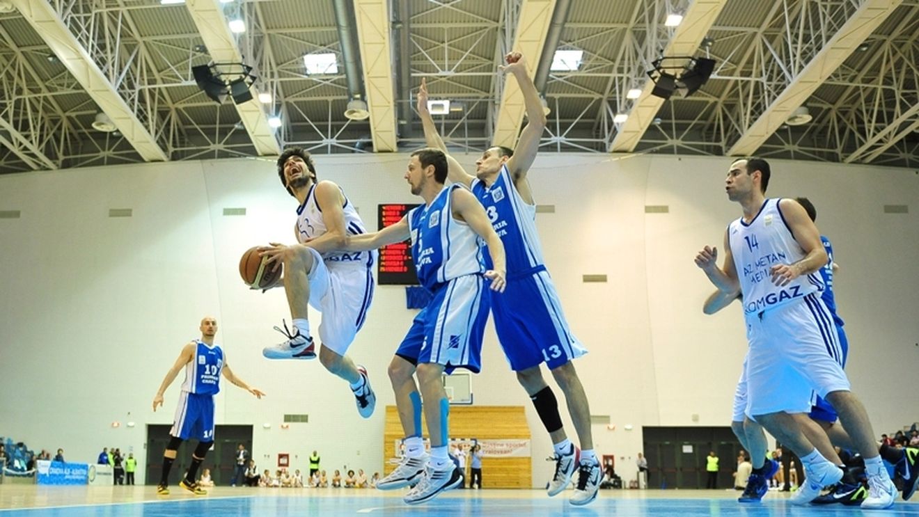 Gaz Metan Mediaș-BC Kiev, scor 82-69, în grupa D a FIBA Eurochallenge la baschet masculin