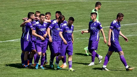 FC Argeș și-a prezentat echipamentul pentru noul sezon.** Comercializarea sa e, deocamdată, imposibilă