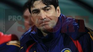 Pițurcă atacă:** "Am avut un penalty clar! E inacceptabil așa ceva!"