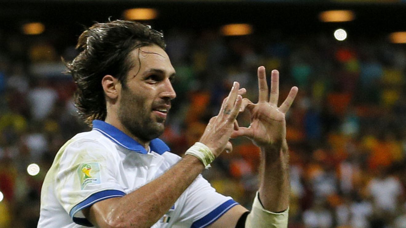 "Ați auzit de Nostradamus?" Un român a speriat casele de pariuri, după ce a câștigat o sumă imensă cu 2 lei. Incredibil ce a pariat