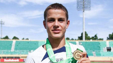 Manchester City l-a transferat pe „noul Leo Messi”, un american de 14 ani! FC Barcelona și Real Madrid, refuzate de copilul fenomen