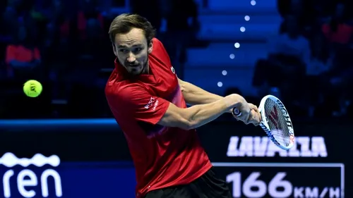 Rusul Daniil Medvedev s-ar lăsa pe loc de tenis dacă ar câștiga 1.000.000.000 de euro. Britanicii i-au dat imediat exemplul lui Ion Țiriac: ce au scris despre magnatul din România, cu o avere de peste 2 miliarde de euro