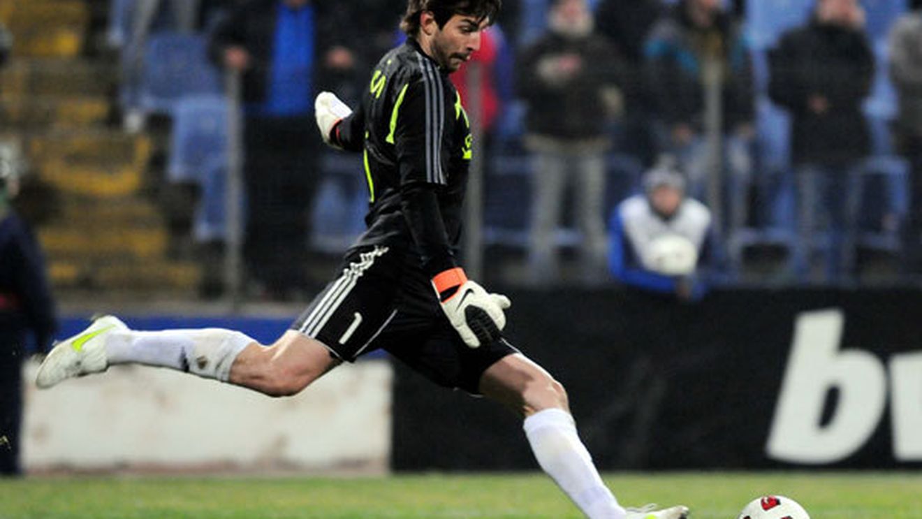 Kuciak: "Am câștigat un meci foarte, foarte greu!** N-au avut nicio șansă la fazele fixe! Vreau să joc împotriva Vasluiului"