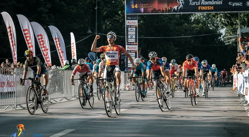 Polonezul Jakub Kaczmarek a câștigat cea de-a 54-a ediție a Turului României la ciclism. Serghei Ţvetcov a terminat pe locul doi | GALERIE FOTO