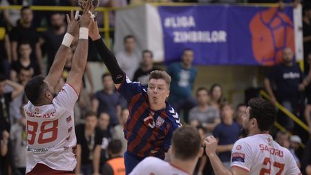 Xavier Pascual a anunțat lotul pentru "dubla" cu Macedonia, ultimul pas pentru calificarea la Campionatul Mondial. Steaua dă trei jucători la lot, iar Dinamo unul! Postul din echipa națională cu schimbări majore