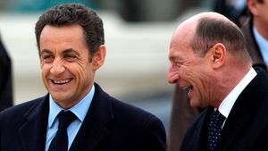 Sarkozy și Băsescu se "duelează" la Franța - România
