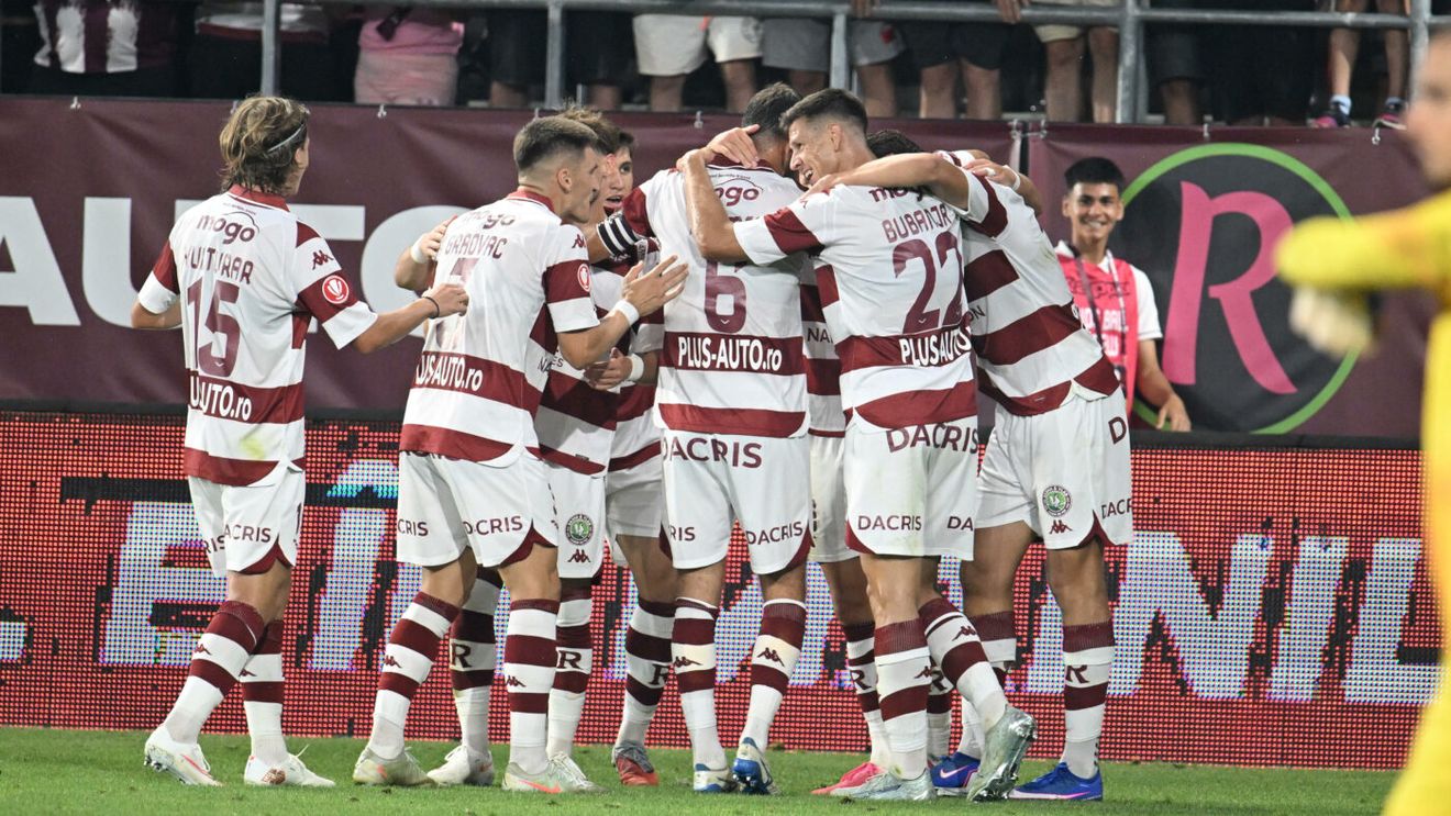Avem imaginea inedită! Ce s-a întâmplat în vestiarul Rapidului imediat după victoria cu CFR Cluj. EXCLUSIV