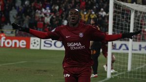 Prima înfrângere pentru Moldovan!** CFR Cluj - SC Vaslui 3-0!