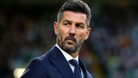 Singurul român care a lucrat cu Marinos Ouzounidis pariază pe noul antrenor al Universității Craiova. „Au intrat din nou puternic în lupta pentru titlu cu această mutare!”