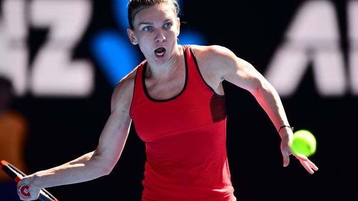 Halep, aruncătoarea de 'winnere'. Simona a schimbat radical placa și i-a șocat pe toți cu jocul în fața Pliskovei. Cronica unui meci fabulos și reacția genială a celor de la AO: "Stai, cum? Nu trebuia să..."