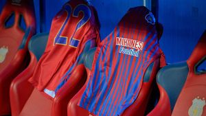 Steaua a jucat pe ArenA cu "sponsor" pe piept pentru a doua oară în acest sezon!** Ce tricouri speciale au avut roș-albaștrii în Olanda