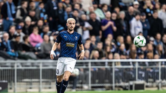 Ce notă a primit Vlad Dragomir după ce golul ieșit din șutul său a fost anulat în Champions League