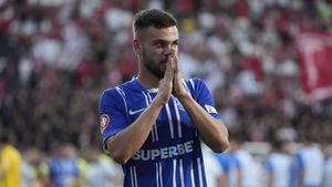 Ce se întâmplă cu Cojocaru după ciocnirea traumatizantă cu Hindrich: „Are probleme la cap şi la umăr”