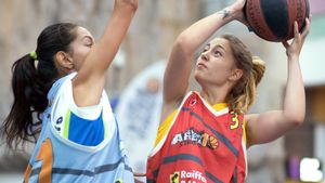 TIMP LIBER | Start la înscrieri pentru primul turneu Sport Arena Streetball 2015. Campionatul baschetului 3x3 scrie istoria sezonului 11