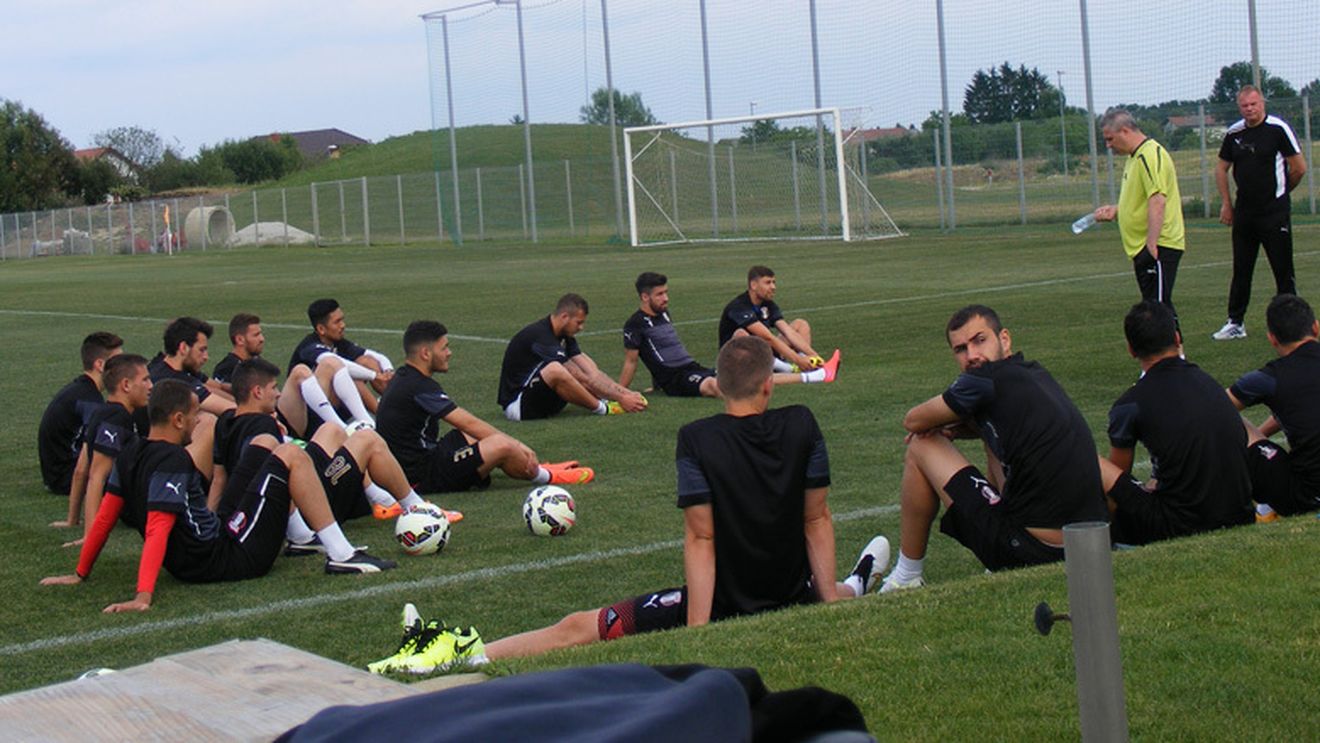 FOTO | Cum se pregătesc jucătorii lui Marius Șumudică în Slovenia. Astra și piscinele cu băi termale