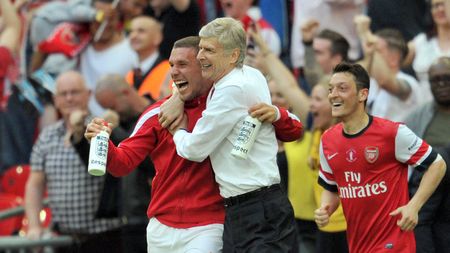 Wenger, rugat de șefi să cheltuiască milioane de euro pe achiziții: "Ne putem permite orice jucător, în afară de Messi, Ronaldo și Bale"