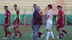 Sabrin Sburlea: "Porumboiu nu m-a lovit, 'doar' m-a înjurat! M-am ferit, nu știu dacă avea intenția să dea"