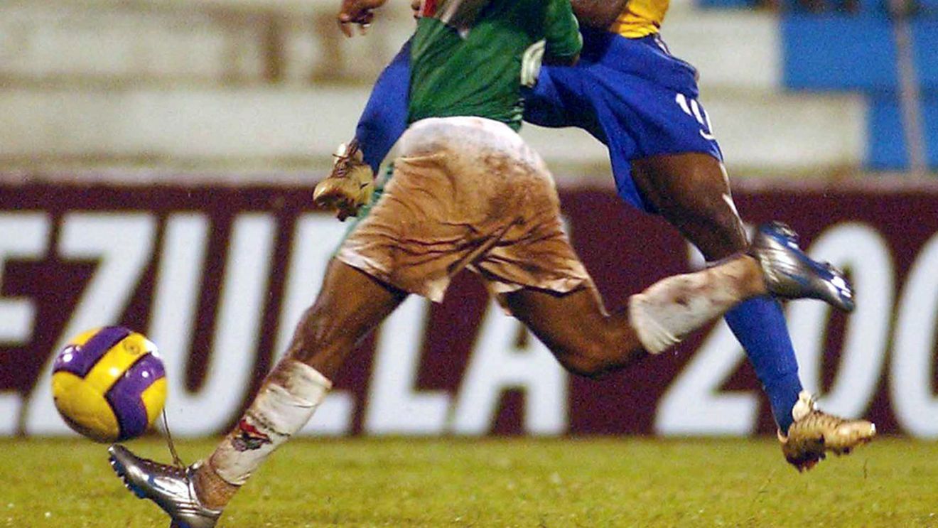 Steaua mai vrea și un fundaș stânga